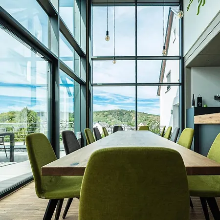 Апартаменты Ferienweingut Ulrike Thul *