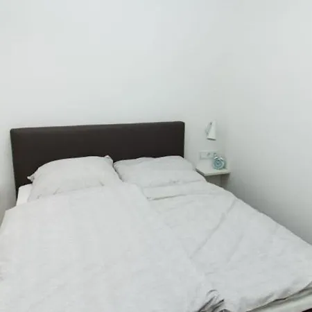 Апартаменты Ferienweingut Ulrike Thul *