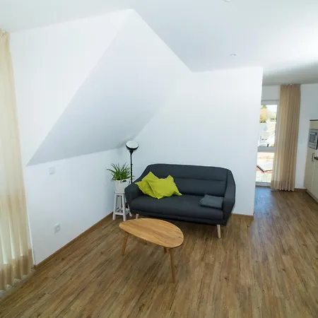 Ferienweingut Ulrike Thul * Leiwen