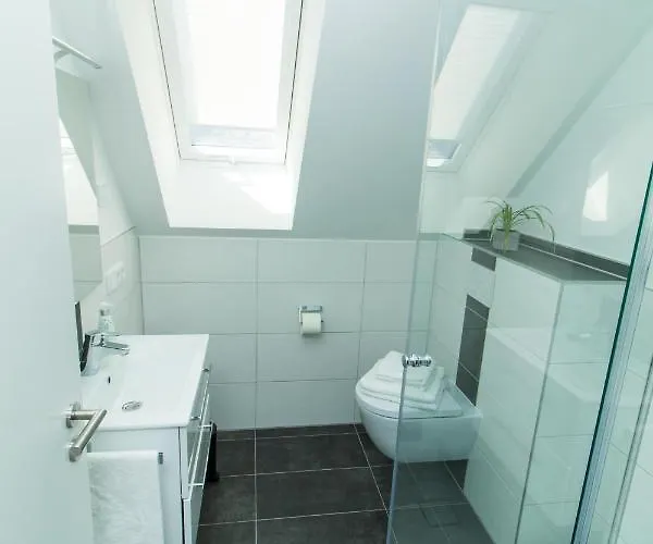 Ferienweingut Ulrike Thul Lägenhet Leiwen